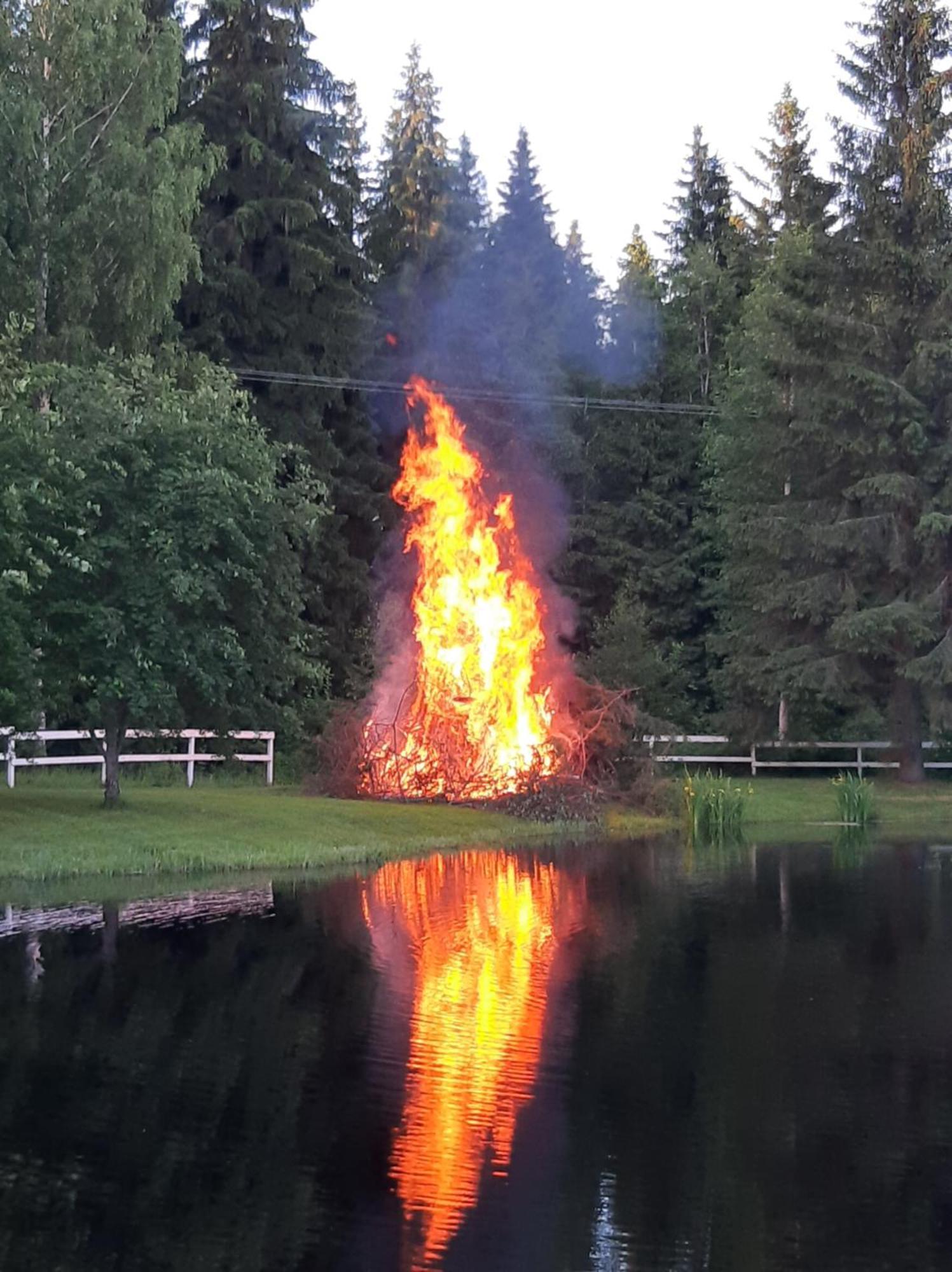 Huhtaniemen Moekkikylae Veteli Exterior foto